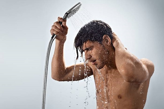 Утренний душ: 5 причин сделать воду попрохладнее.